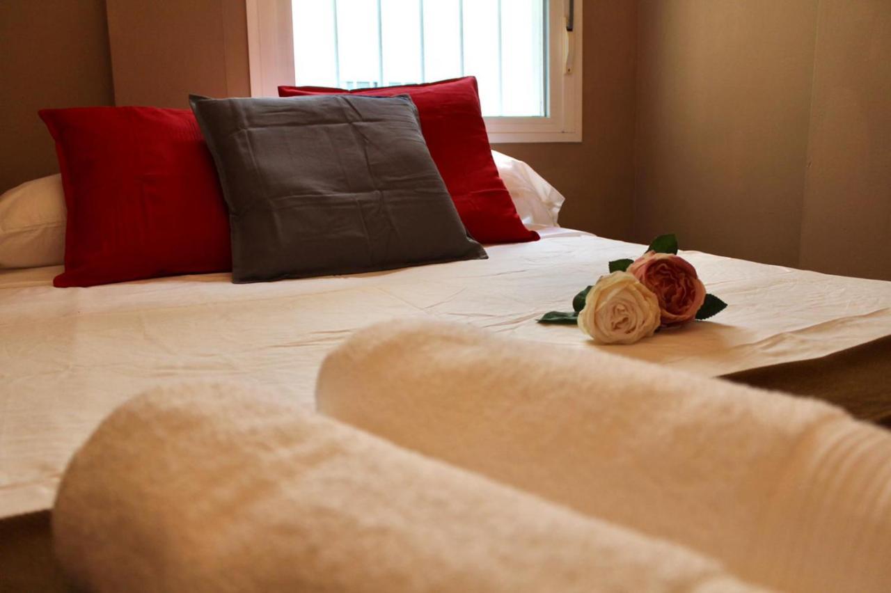 Wish Suite Morera Seville Luaran gambar